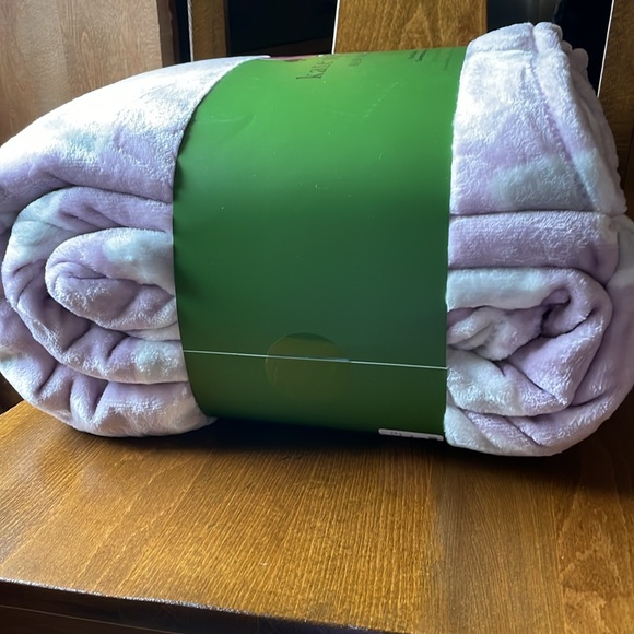 πHPπππ©Άβ οΈKATE SPADE β οΈ NWT! King Size Soft & Plush Blanket! - Picture 10 of 14